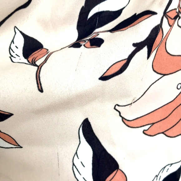 Ann Taylor Sleeveless Blouse - Picture 4 of 5